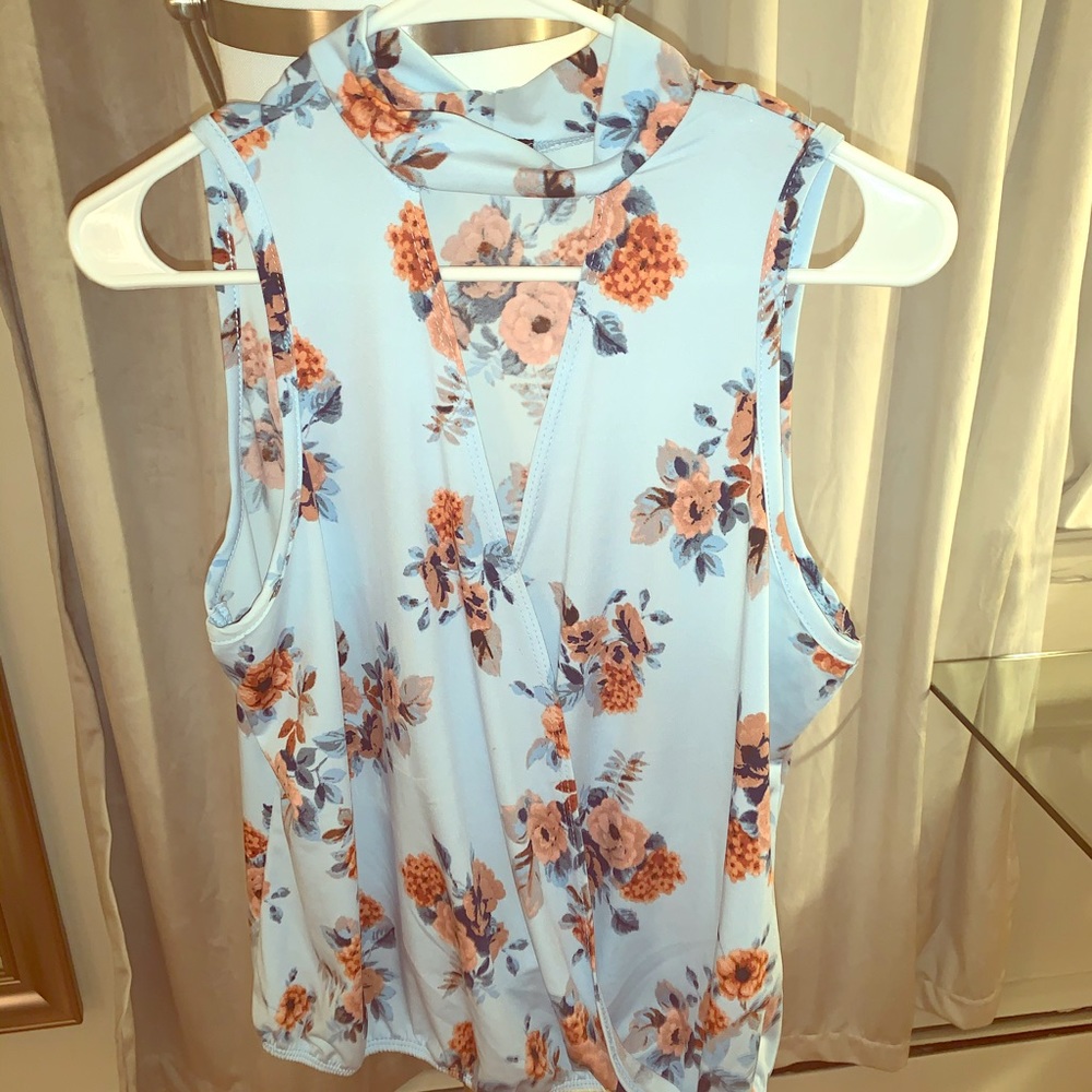 Sleeves floral top